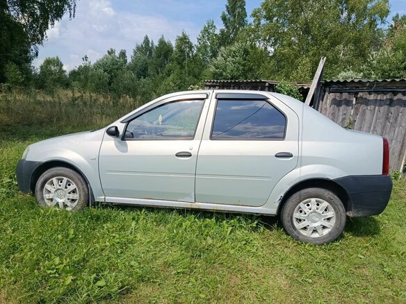 2009 Renault Logan I, серый, 300000 рублей - вид 3