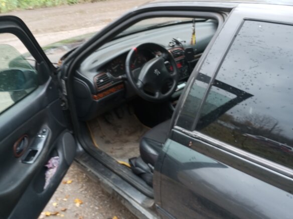 2002 Peugeot 406 I Рестайлинг, чёрный, 250000 рублей - вид 7
