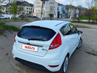 2012 Ford Fiesta Mk6, белый, 550000 рублей, вид 4