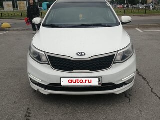 2016 Kia Rio III Рестайлинг, белый, 580000 рублей, вид 1