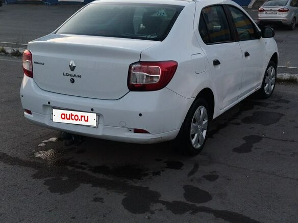 2014 Renault Logan I Рестайлинг, белый, 370000 рублей - вид 2