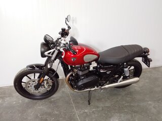 2023 Triumph Speed Twin, красный, 889000 рублей, вид 2