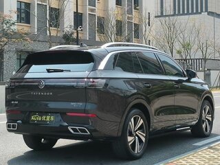 2025 Volkswagen Tavendor I, чёрный, 4521000 рублей, вид 4
