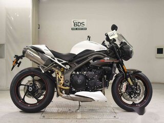 2019 Triumph Speed Triple, белый, 1099000 рублей, вид 2