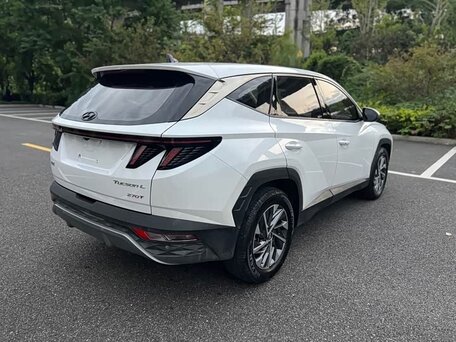 2022 Hyundai Tucson SWB IV, белый, 2057000 рублей, вид 5