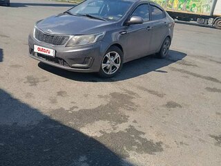2013 Kia Rio 5-speed III, серый, 510000 рублей, вид 2
