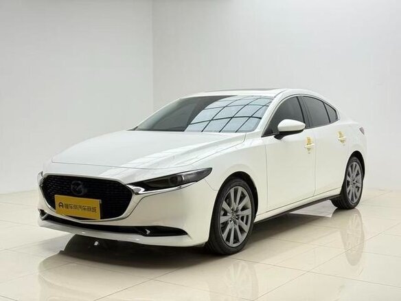 2023 Mazda 3 Axela IV (BP), белый, 1570000 рублей