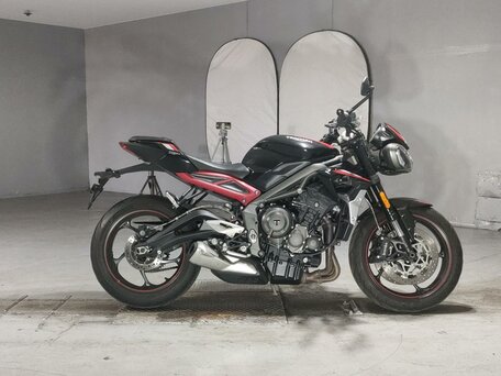 2021 Triumph Street Triple, чёрный, 825000 рублей, вид 2