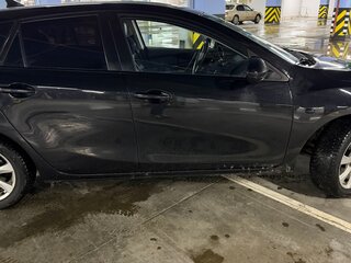 2011 Mazda 3 II (BL), чёрный, 950000 рублей, вид 3