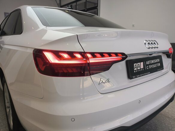 2020 Audi A4 35 TFSI V (B9) Рестайлинг, белый, 2650000 рублей - вид 7
