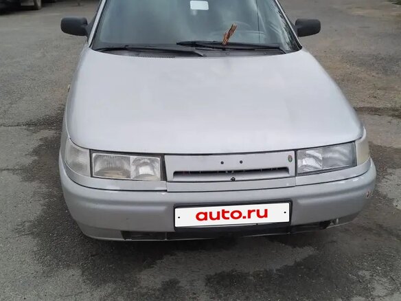 2003 Lada (ВАЗ) 2112, серебристый, 200000 рублей