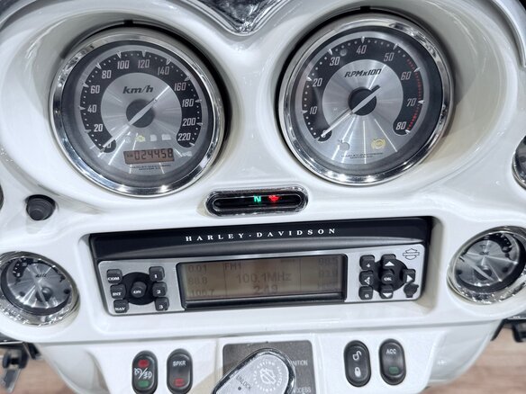 2008 Harley-Davidson Electra Glide, белый, 1199000 рублей - вид 32
