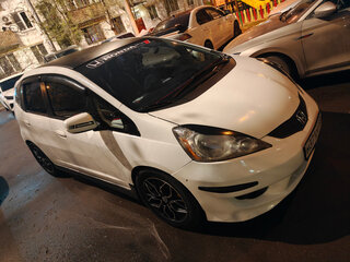 2008 Honda Fit II, белый, 800000 рублей, вид 2