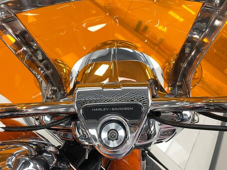 2023 Harley-Davidson Electra Glide, оранжевый, 3790000 рублей, вид 4