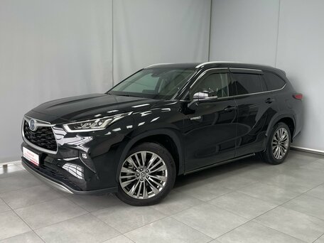 Toyota Highlander IV (XU70)