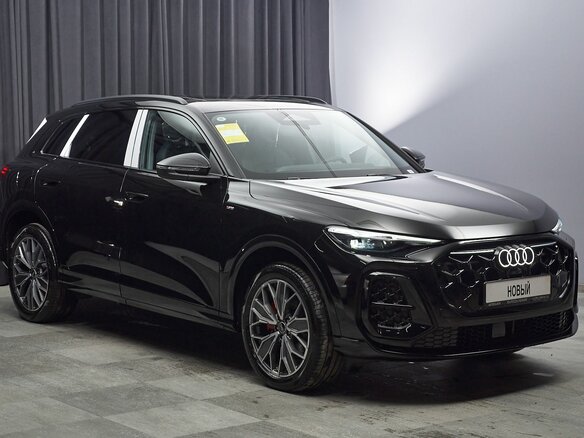 2025 Audi Q5 40 TFSI III (GU), чёрный, 6499000 рублей - вид 3