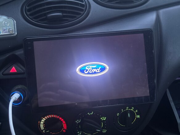 2004 Ford Focus I Рестайлинг, серый, 115000 рублей - вид 12