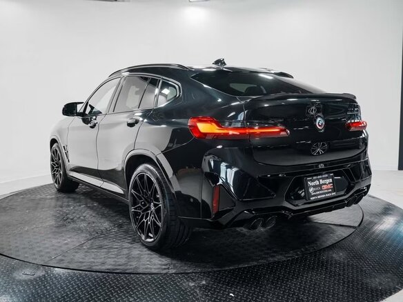 2025 BMW X4 M Competition I (F98) Рестайлинг, чёрный, 14155440 рублей - вид 4