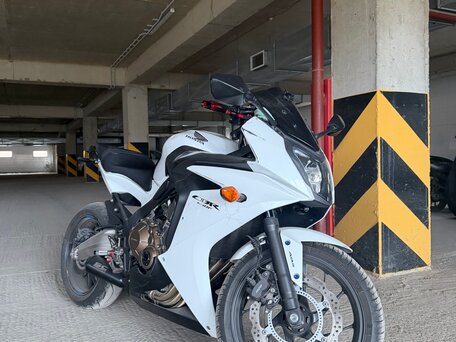 2015 Honda CBR 650F, белый, 700000 рублей, вид 1