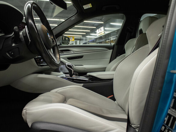 2020 BMW M5 Competition VI (F90) Рестайлинг, голубой, 9469000 рублей - вид 13
