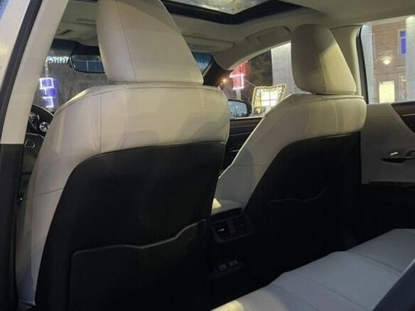 2024 Lexus ES 300h VII Рестайлинг, серый, 5500000 рублей - вид 16