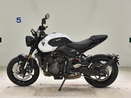 2026 Triumph Trident 660, белый, 1040000 рублей, вид 4