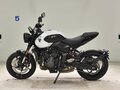 2026 Triumph Trident 660, белый, 1040000 рублей - вид 3