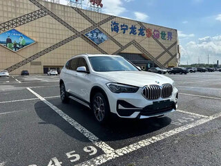 2022 BMW X1 Long 20Li sDrive II (F48) Рестайлинг, белый, 1942000 рублей, вид 3
