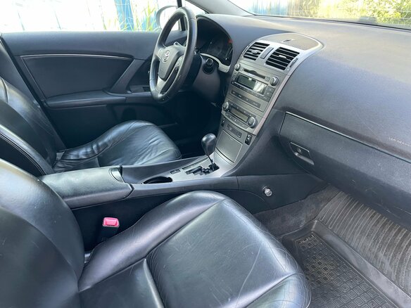 2010 Toyota Avensis III, серебристый, 755000 рублей - вид 14