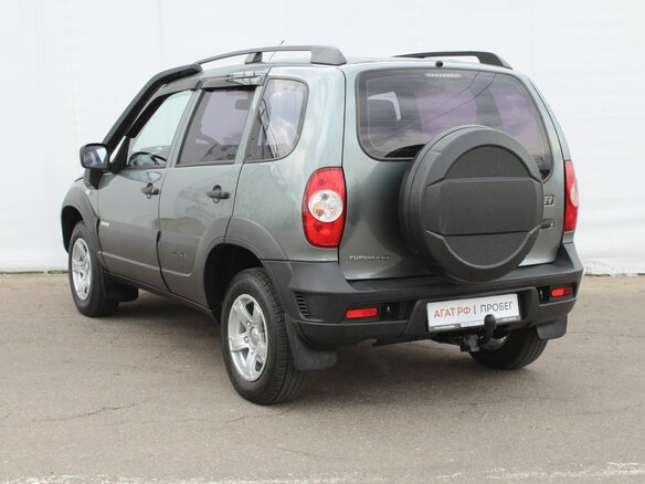 2015 Chevrolet Niva I Рестайлинг, серый, 620000 рублей - вид 4
