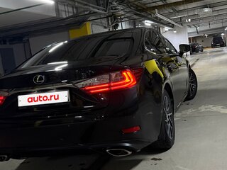 2016 Lexus ES 250 VI Рестайлинг, чёрный, 2900000 рублей, вид 5