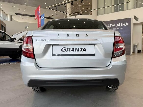 2026 Lada (ВАЗ) Granta I Рестайлинг, серебристый - вид 6