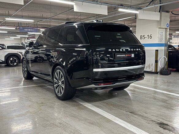2023 Land Rover Range Rover P530 MHEV Long V, чёрный, 18940000 рублей - вид 16