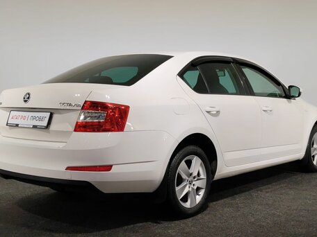 2015 Skoda Octavia III (A7), белый, 1199000 рублей, вид 5