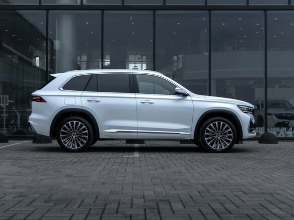 2026 Geely Monjaro I, белый - вид 3