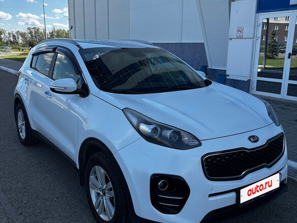 2018 Kia Sportage IV Рестайлинг, белый, 2150000 рублей - вид 2