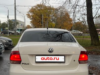 2013 Volkswagen Polo V, белый, 700000 рублей, вид 4