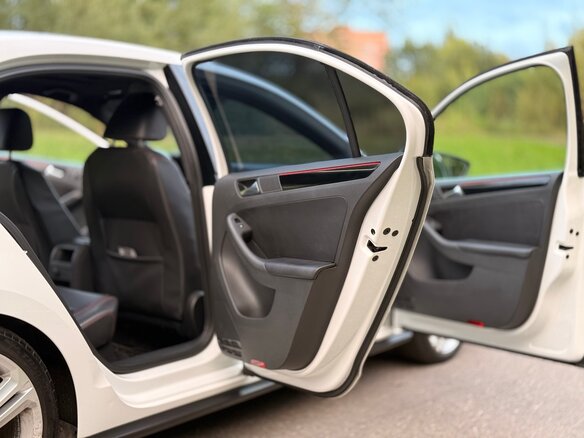 2015 Volkswagen Jetta GLI VI Рестайлинг, белый, 1650000 рублей - вид 12