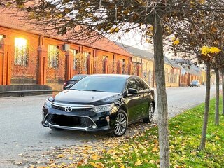 2018 Toyota Camry VII (XV50) Рестайлинг 2, чёрный, 2700000 рублей, вид 2