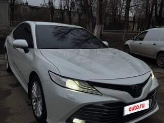 2020 Toyota Camry VIII (XV70), белый, 3170000 рублей, вид 5