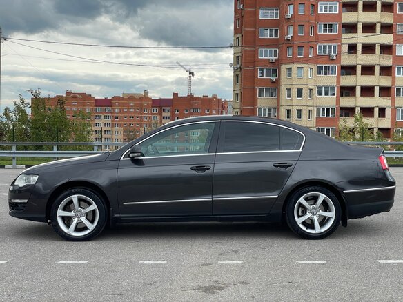 2008 Volkswagen Passat B6, чёрный, 1050000 рублей - вид 3