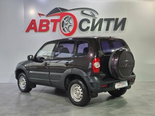 2013 Chevrolet Niva I Рестайлинг, коричневый, 399000 рублей, вид 5