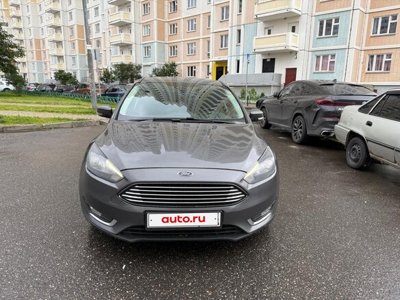 2018 Ford Focus III Рестайлинг, серый, 1000000 рублей - вид 1