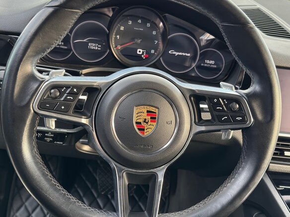 2019 Porsche Cayenne III, чёрный, 5900000 рублей - вид 11