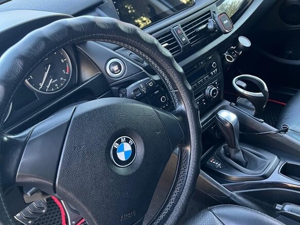 2010 BMW X1 18i I (E84), чёрный, 1229000 рублей - вид 8