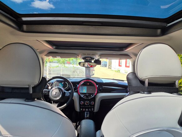 2022 Mini Hatch Cooper S III (F55/F56) Рестайлинг 2, красный, 3300000 рублей - вид 22