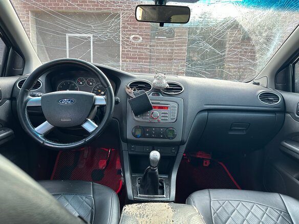 2005 Ford Focus II, чёрный - вид 2