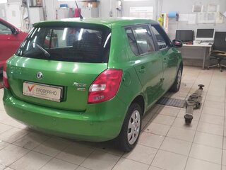 2012 Skoda Fabia II Рестайлинг, зелёный, 620000 рублей, вид 3