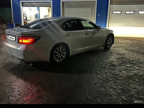 2006 Lexus LS 460 IV, серый, 1230000 рублей - вид 10