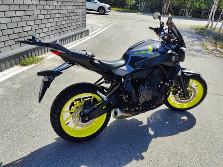 2016 Yamaha MT-07 (FZ-07), серебристый, 600000 рублей, вид 4